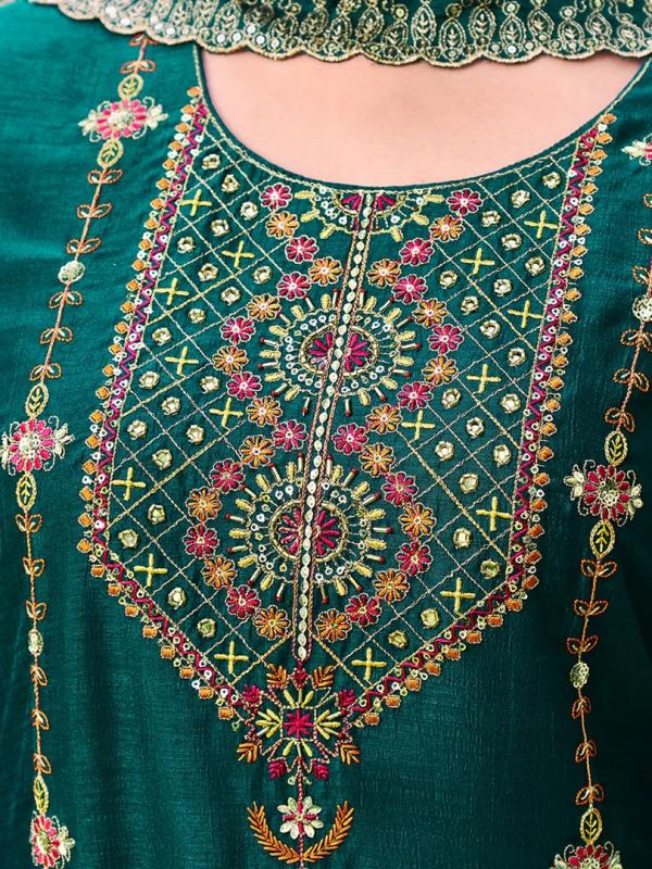 VP 9481 G Women Kurta and Trouser Duppata Set Silk Blend